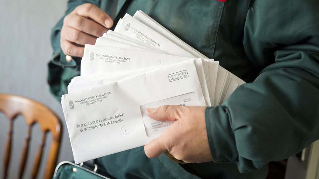 Érkezik a 30 ezer forintos élelmiszer-utalvány a nyugdíjasoknak